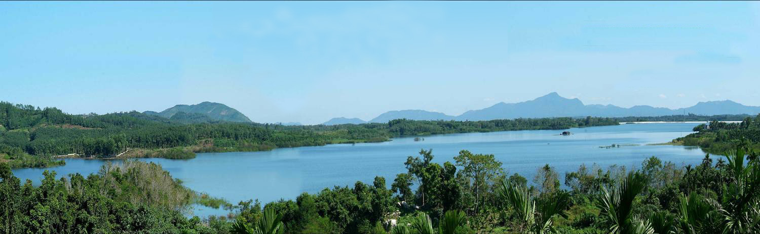 屯昌旅游 旅游资源 海南省"八五"重点旅游区之一的木色湖风景名胜区